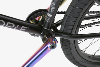 #farbe_matt-black